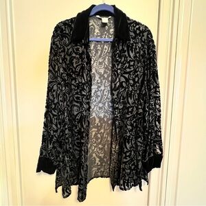 Black velvet burn out laced shirt with velvet buttons. Size L